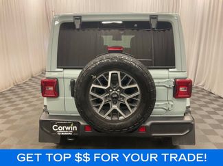 Used 2024 Jeep Wrangler Unlimited Sahara AWD/4WD video 3
