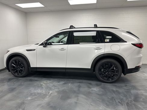 New 2026 MAZDA CX-90 Plug-In Hybrid w/Premium Sport AWD/4WD image 9