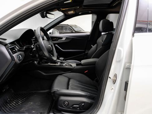 Used 2023 Audi A4 2.0T Premium w/ Convenience Package image 4