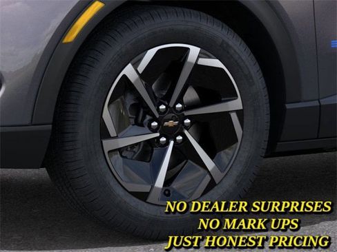 New 2026 Chevrolet Equinox EV LT image 9