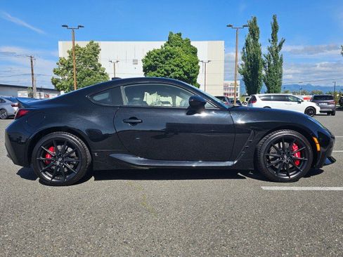 Used 2025 Toyota GR86 Premium w/ Performance Package RWD image 2
