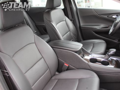 Used 2023 Chevrolet Malibu LT FWD image 29