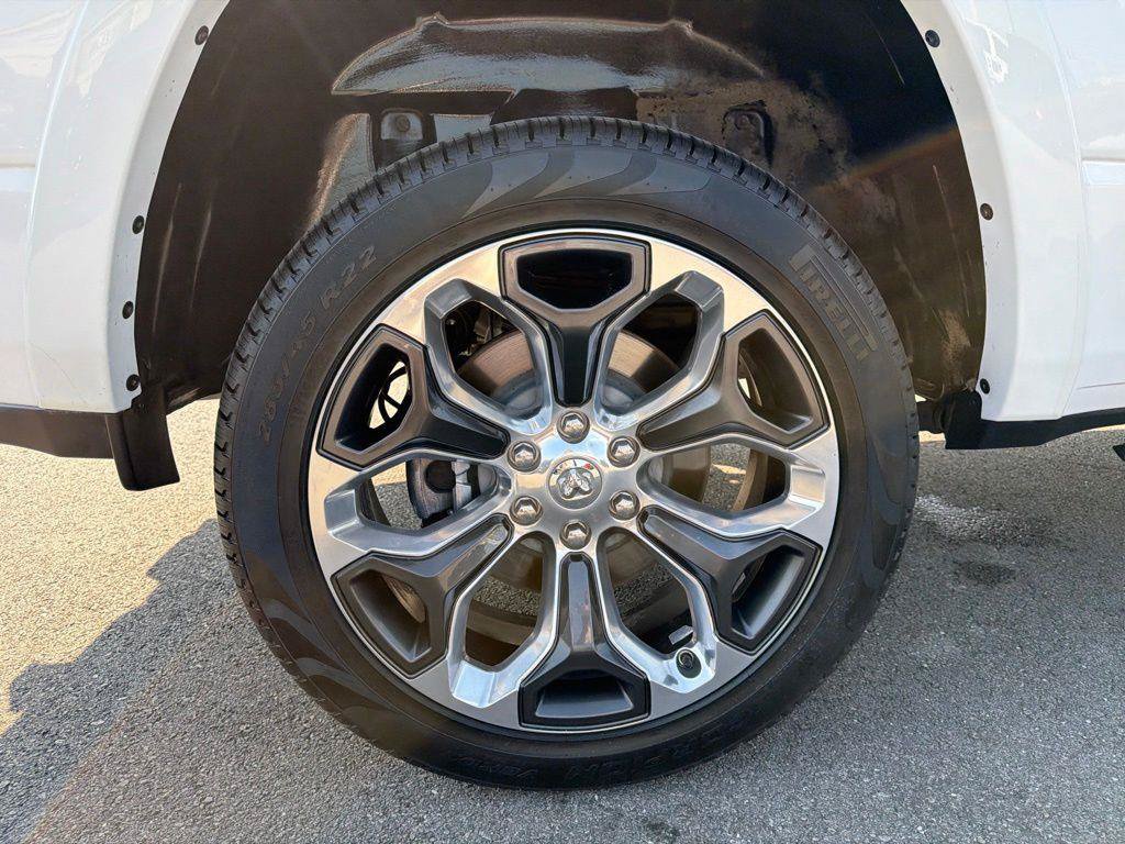 Used 2022 RAM 1500 Limited AWD/4WD image 16