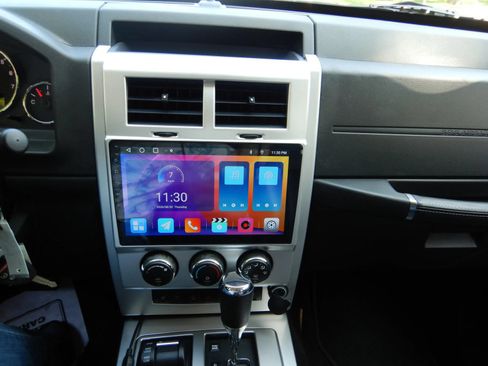Used 2009 Jeep Liberty Limited w/ Premium Group AWD/4WD image 14