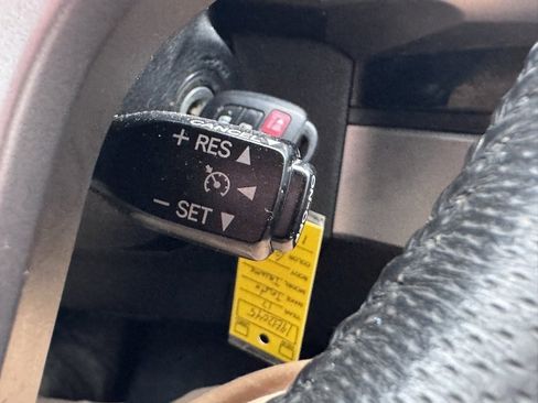 Used 2017 Toyota Tacoma SR5 image 26