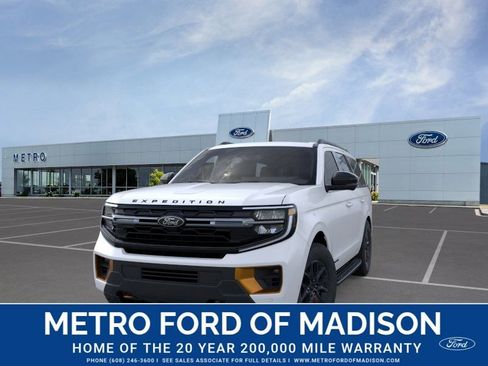New 2025 Ford Expedition Tremor AWD/4WD image 2