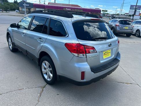 Used 2013 Subaru Outback 3.6R Limited AWD/4WD image 5