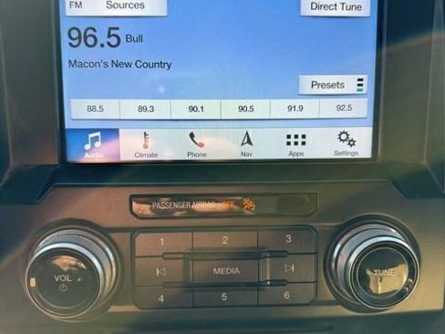 Used 2016 Ford F150 Lariat image 8