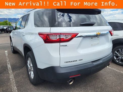 Used 2021 Chevrolet Traverse LT AWD/4WD image 6