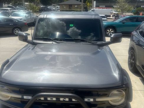 Used 2021 Ford Bronco Outer Banks w/ Sasquatch Package AWD/4WD image 3
