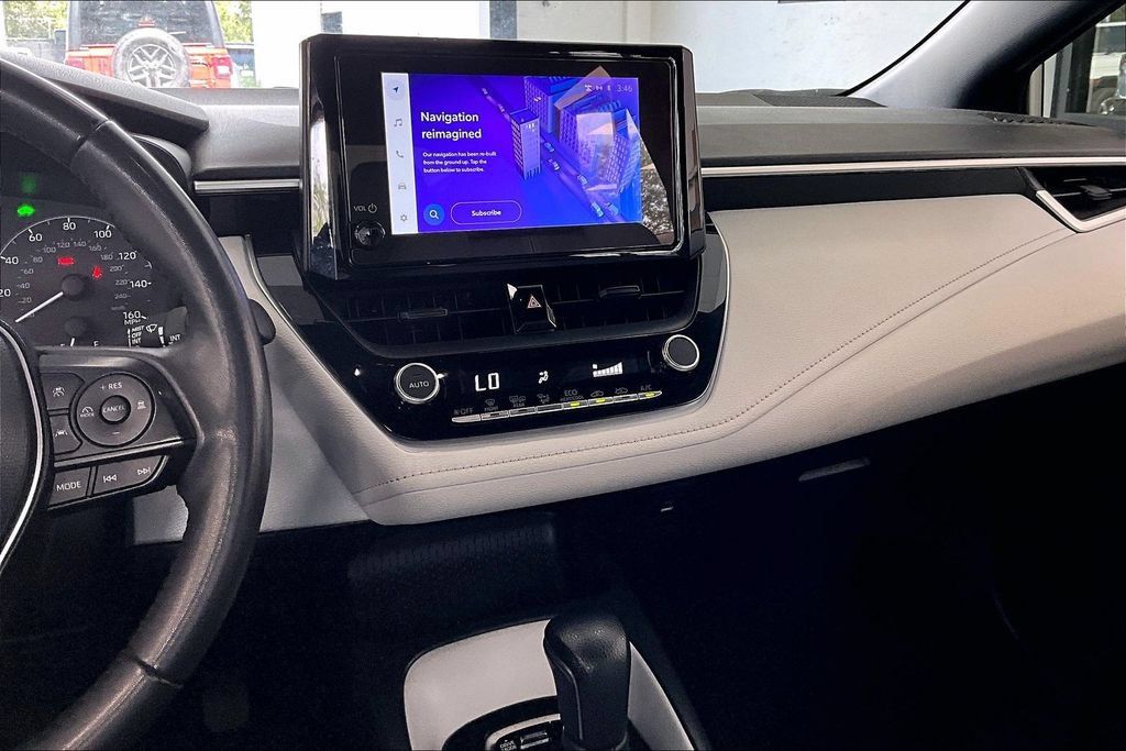 Used 2024 Toyota Corolla SE FWD image 9