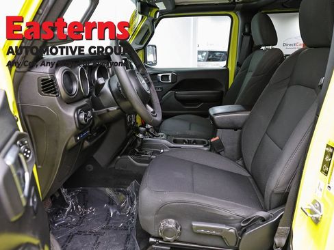Used 2023 Jeep Wrangler Unlimited AWD/4WD image 14