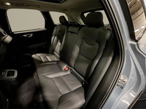 Certified 2023 Volvo XC60 B5 Plus w/ Climate Package image 26