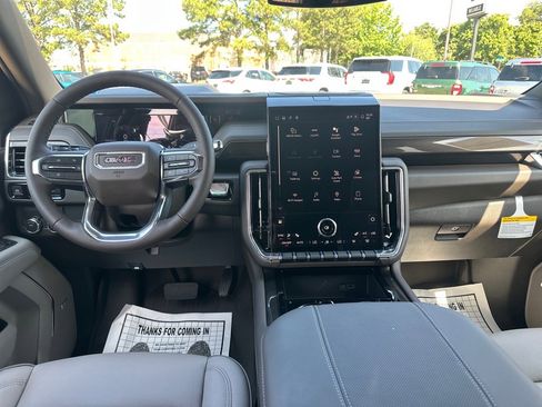 New 2025 GMC Yukon Elevation w/ LPO, Floor Liner Package image 8