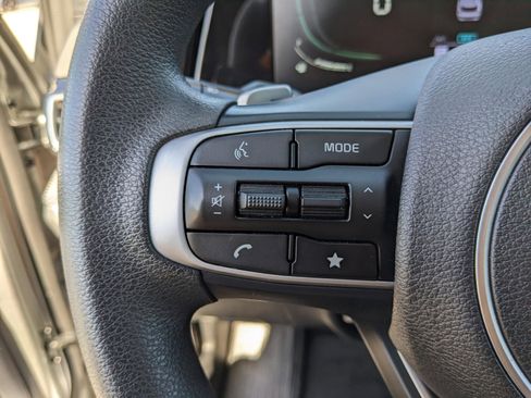 Used 2023 Kia Sportage LX image 29
