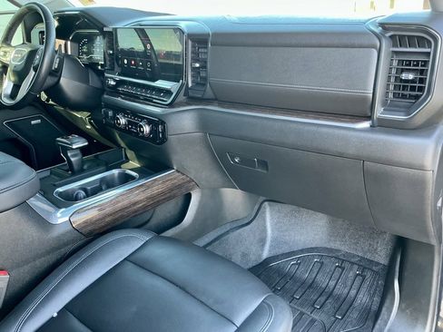 Used 2022 GMC Sierra 1500 Elevation w/ Elevation Premium Package image 27