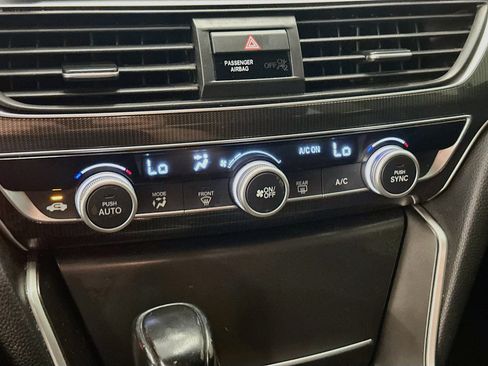 Used 2018 Honda Accord Sport image 23