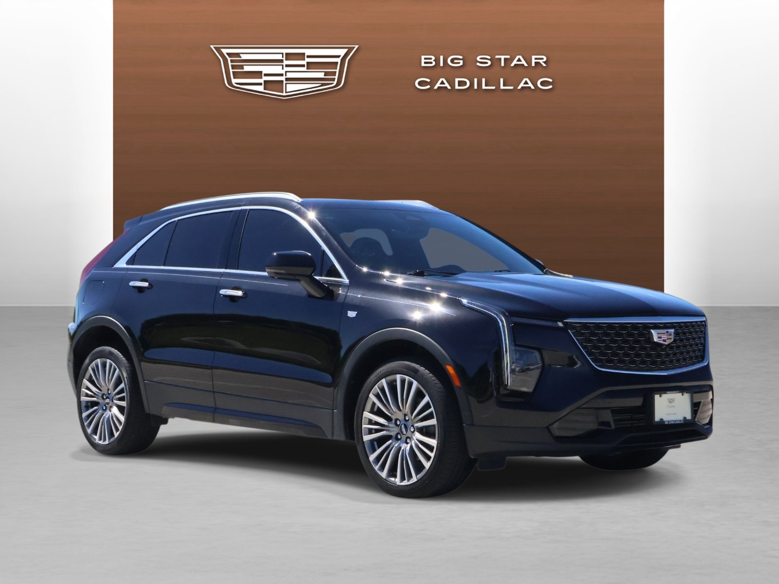 Used 2025 Cadillac XT4 Premium Luxury w/ Technology Package FWD image 7