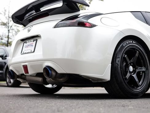 Used 2016 Nissan 370Z Touring RWD image 30