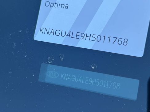 Used 2017 Kia Optima EX image 23