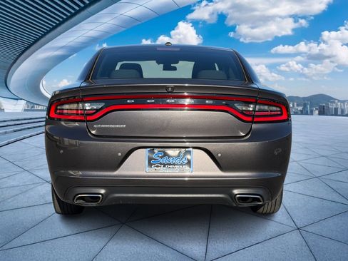 Used 2022 Dodge Charger SXT image 6
