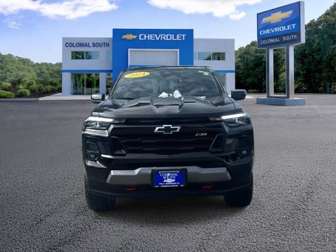 Certified 2024 Chevrolet Colorado Z71 w/ LPO, Dark Essentials Package image 9