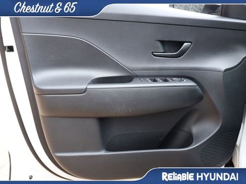 Used 2024 Hyundai Kona SEL w/ Convenience Package FWD image 21