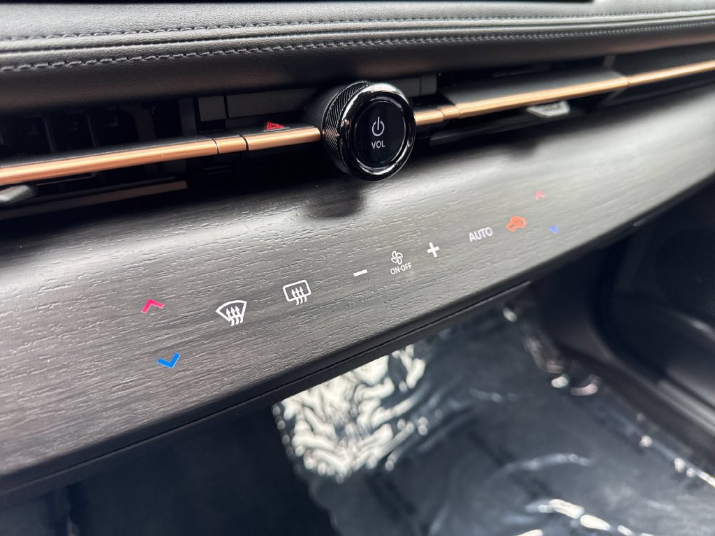 Certified 2023 Nissan Ariya AWD image 15