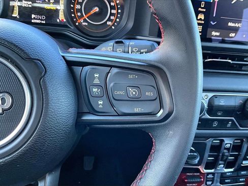 Certified 2024 Jeep Wrangler Unlimited Rubicon image 28