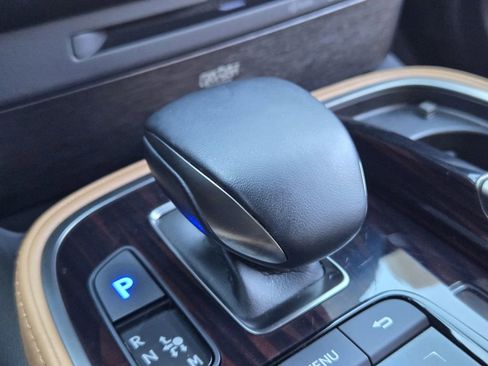 Used 2021 Lexus LS 500 w/ Interior Upgrade Package image 23