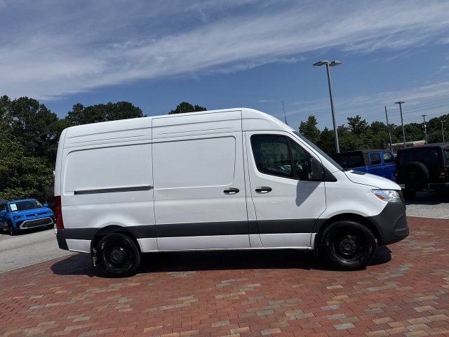 Used 2025 Mercedes-Benz Sprinter 2500 image 37