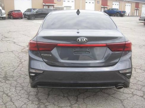 Used 2020 Kia Forte LXS FWD image 6