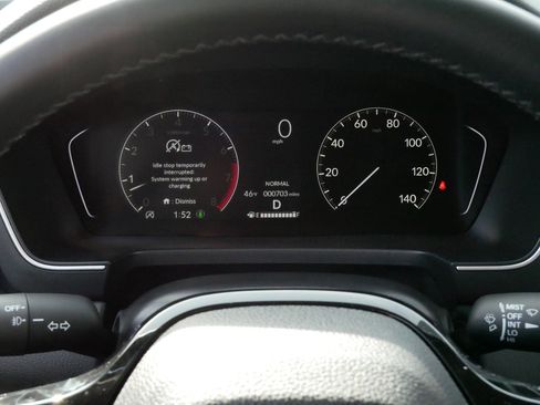 Certified 2025 Honda Pilot Touring image 21