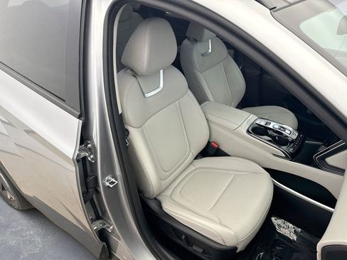 Used 2024 Hyundai Tucson Limited image 16