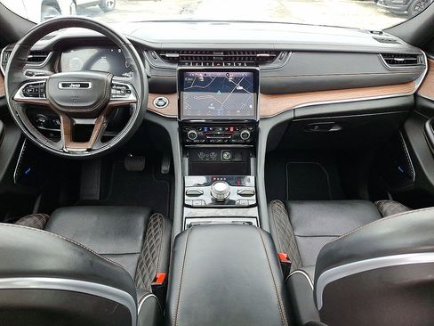 Certified 2023 Jeep Grand Cherokee L Summit AWD/4WD image 10