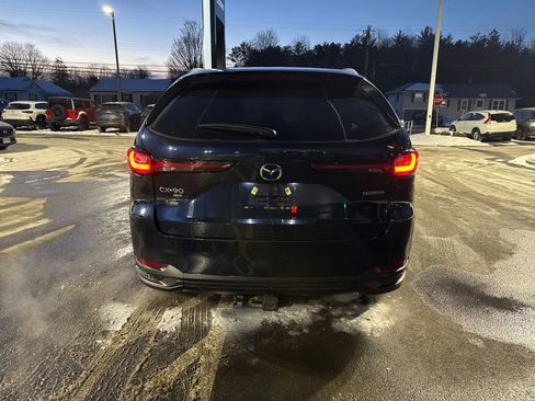 Used 2024 MAZDA CX-90 Plug-In Hybrid w/ Preferred image 4
