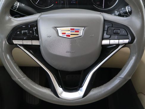 Certified 2021 Cadillac XT6 Premium Luxury image 14