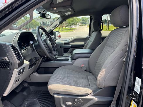 Used 2018 Ford F150 XLT w/ Equipment Group 302A Luxury AWD/4WD image 15
