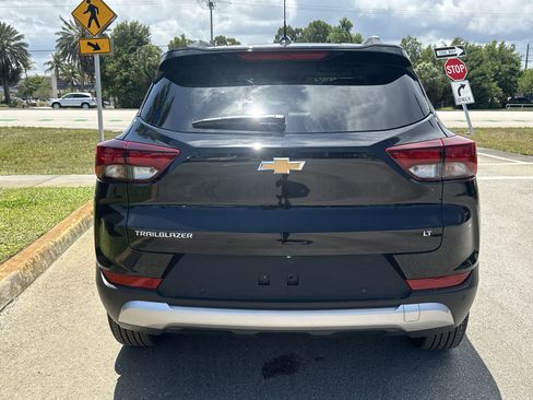 New 2025 Chevrolet TrailBlazer LT w/ Convenience Package image 7