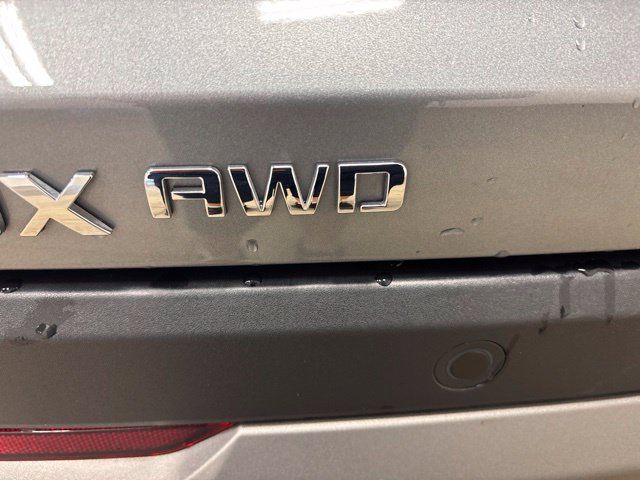 Used 2026 Chevrolet Equinox LT AWD/4WD image 18