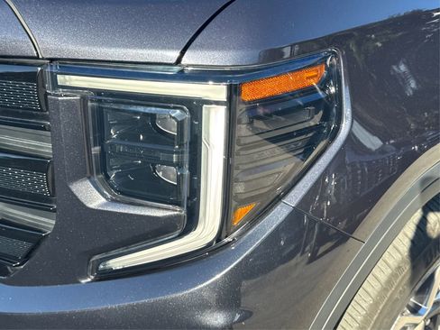 Used 2024 GMC Sierra 1500 Elevation image 16