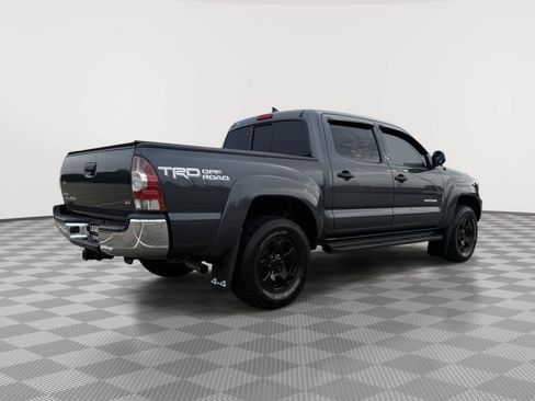 Used 2015 Toyota Tacoma 4x4 Double Cab w/ TRD Off-Road Package image 6