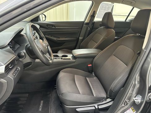 Used 2024 Nissan Altima 2.5 S image 26