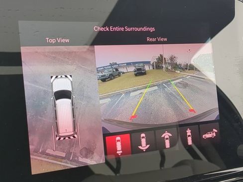 Used 2025 Jeep Wagoneer Series III w/ Premium Group I image 21