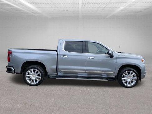 Used 2024 Chevrolet Silverado 1500 High Country w/ High Country Premium Package AWD/4WD image 24
