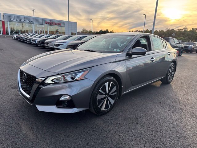 Used 2020 Nissan Altima 2.5 SV FWD image 32