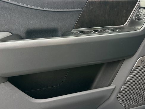 Used 2022 Ford F150 Lariat w/ Max Trailer Tow Package image 10