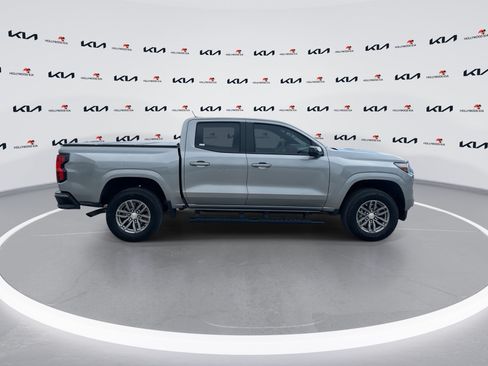 Used 2024 Chevrolet Colorado LT RWD image 9