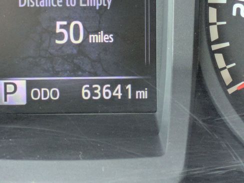 Used 2019 Toyota Tacoma SR5 image 20