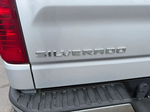 Used 2019 Chevrolet Silverado 1500 LT w/ Texas Edition AWD/4WD image 36